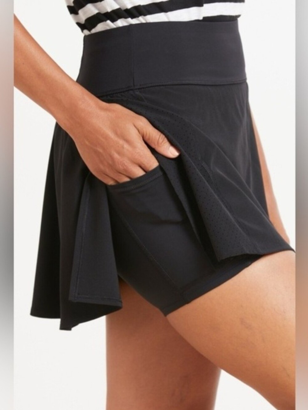 The Spanx Get Moving Skort pull-on performance skort sweat-wicking 4-way Sz XL
